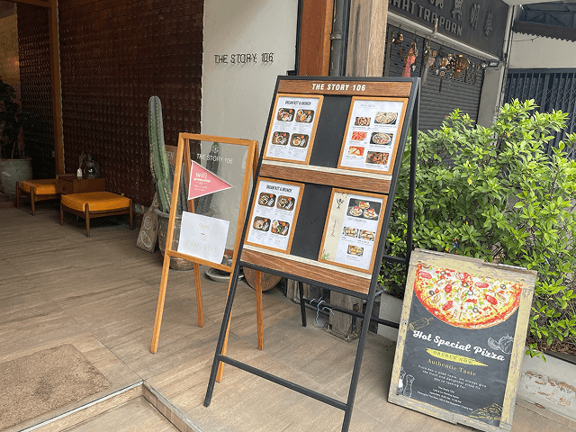 TheStory106の外看板