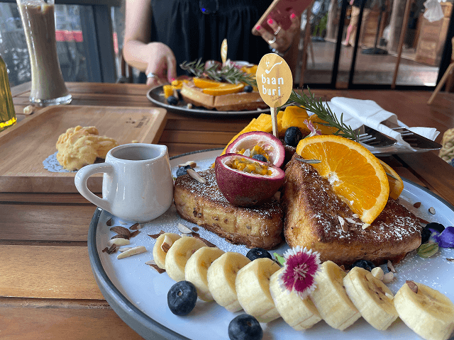 baanburicafeのフレンチトースト1