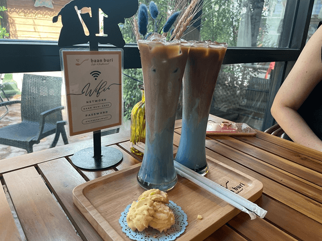 baanburicafeのButterfly Pea Coffee