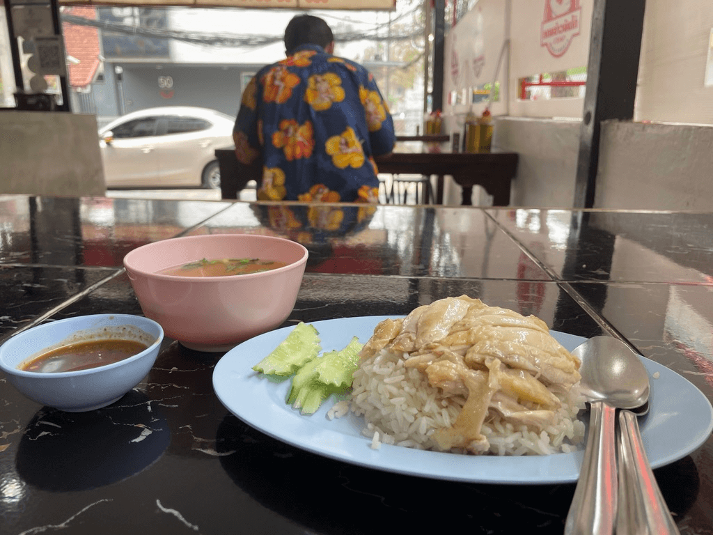 Dan Chicken Riceのカオマンガイ