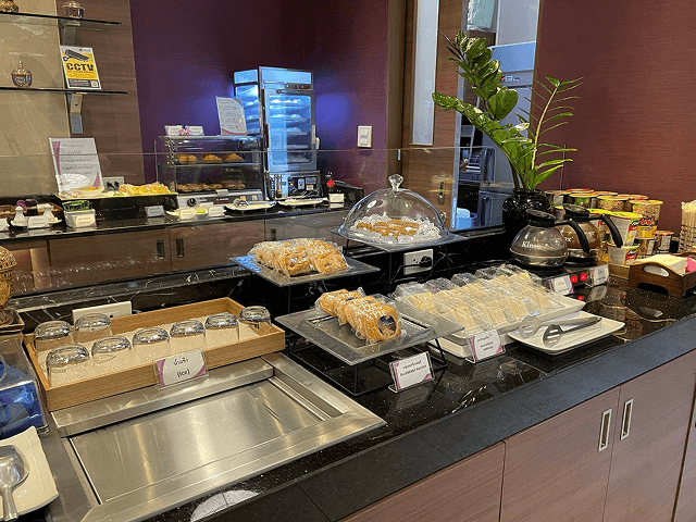 Thai Airways Royal Orchid Loungeの料理1