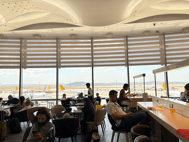 Plaza Premium Bosphorus Loungeの内装