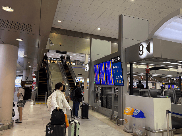 ドンムアン空港のエスカレーター