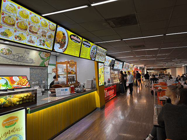 ドンムアン空港のフードコート