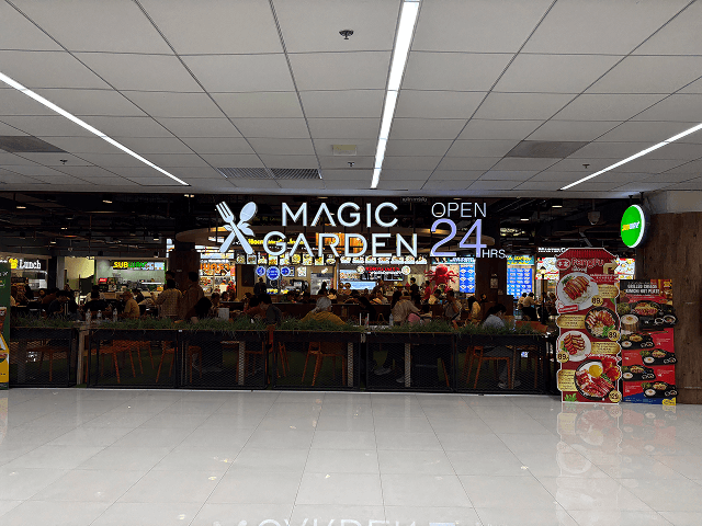 ドンムアン空港のフードコート