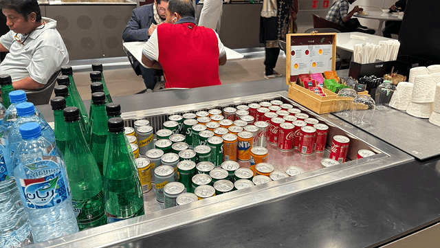 AL MAHAラウンジのドリンク