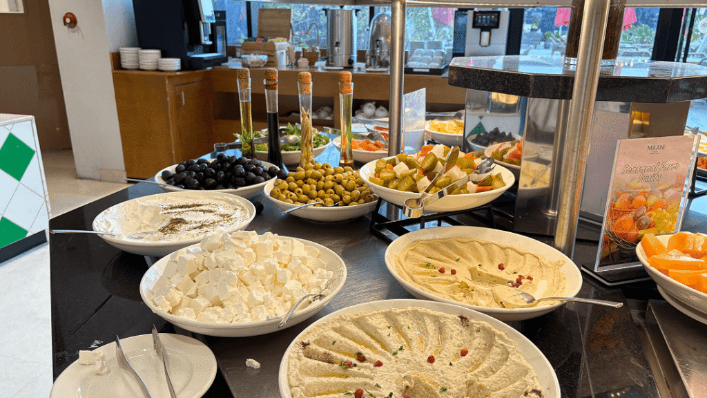 Maani Muscat Hotel and Apartmentsの朝食