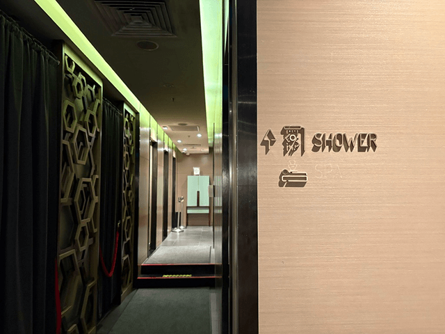チャンギ空港Plaza Premium Loungeのシャワー