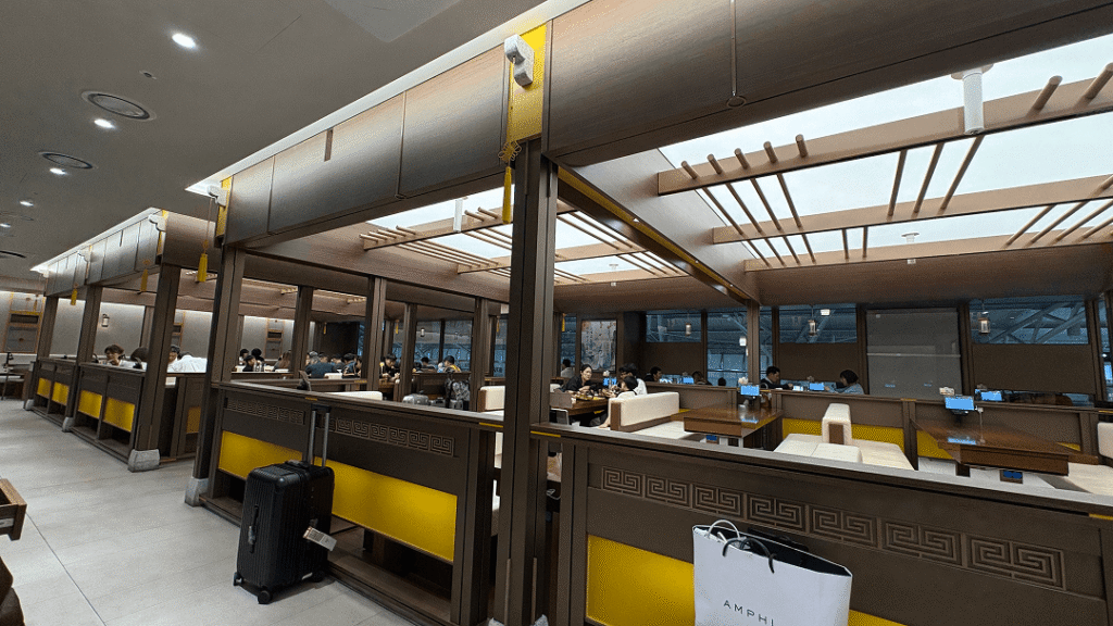 金海空港2階の韓国料理店①