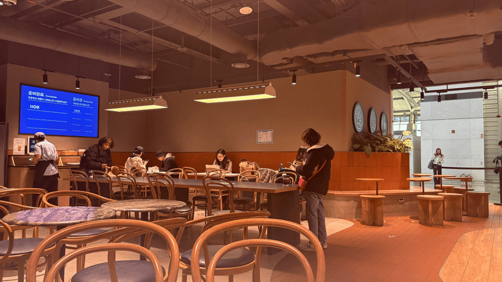 仁川国際空港ターミナル1 4F parisbaguetteの内装