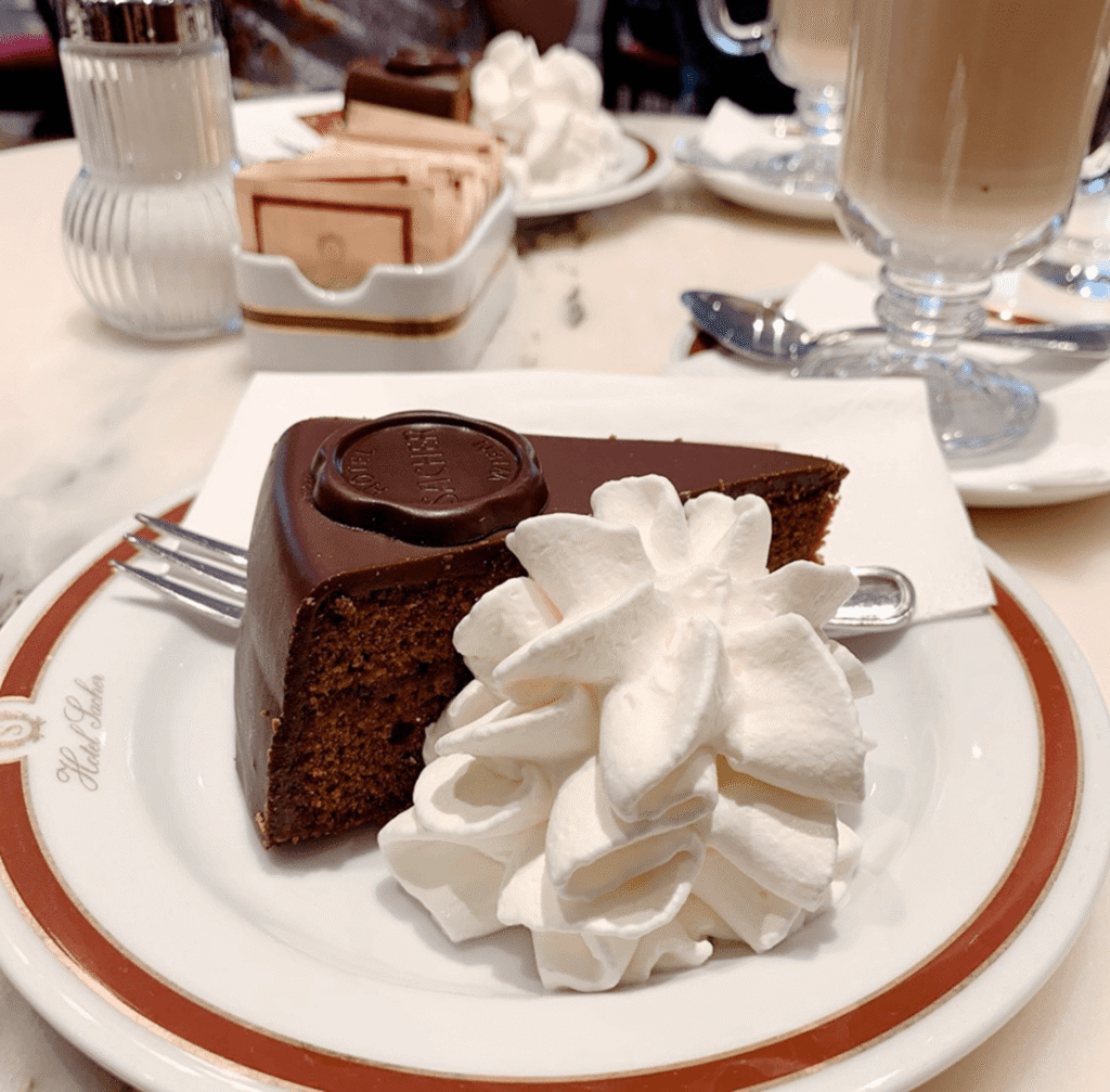 カフェザッハーのザッハトルテ