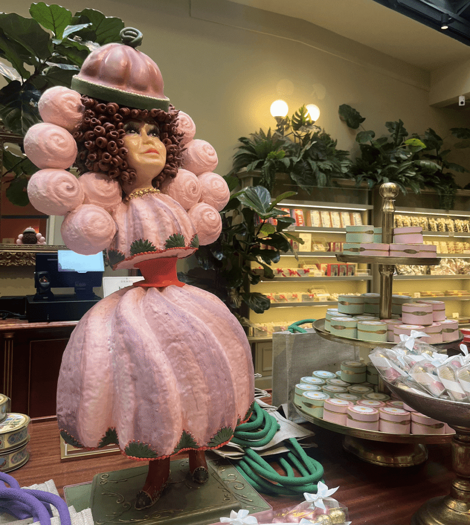 デメルの内装