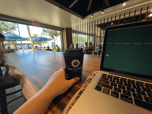 Kai Coffeeの作業風景