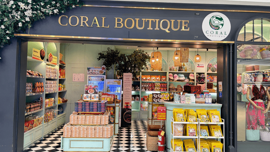 プーケット空港のお土産やさん