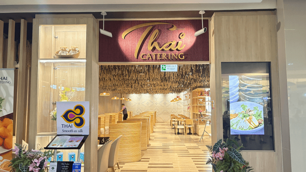プーケット空港のタイレストラン