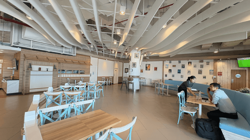 プーケット空港のバー