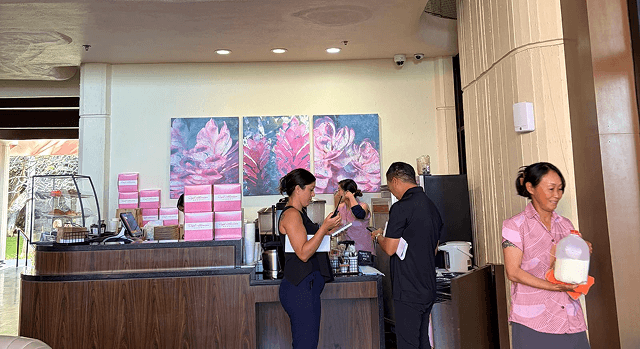 Royal Hawaiian Bakeryの内装